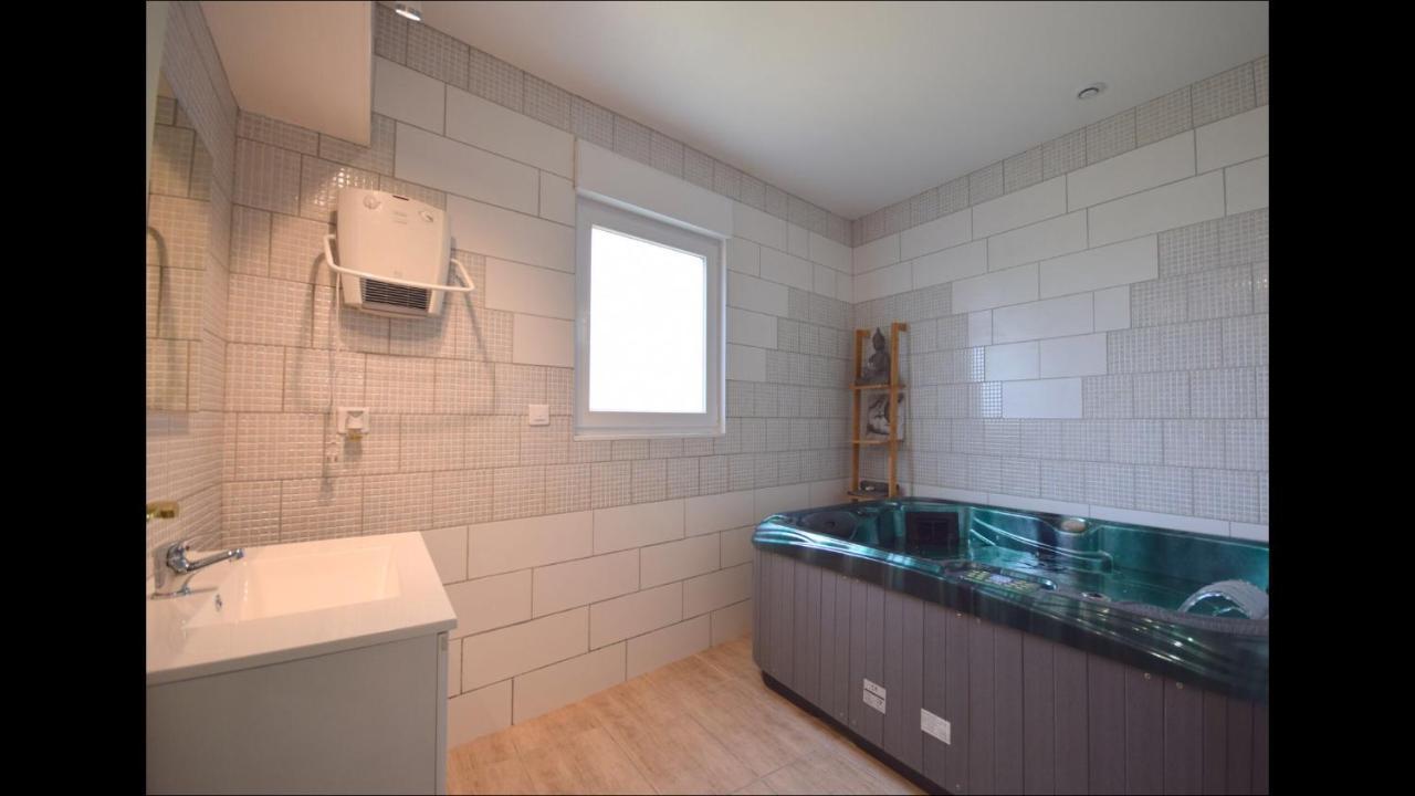 Gite Moderne Proche De Kaysersberg Av Jacuzzi Prive 오르베 외부 사진